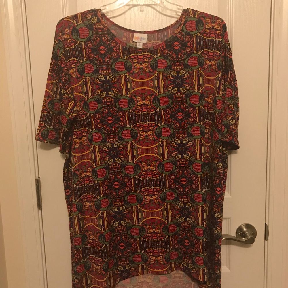 LulaRoe Irma top size XL